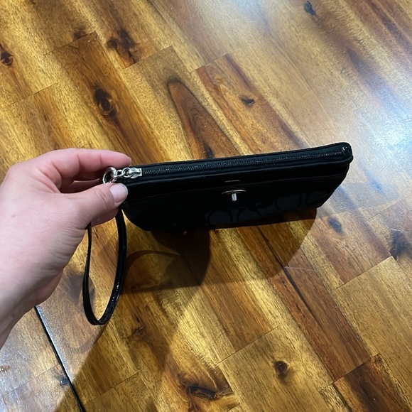 Coach Signature Turnlock Wristlet - Picture 8 of 10